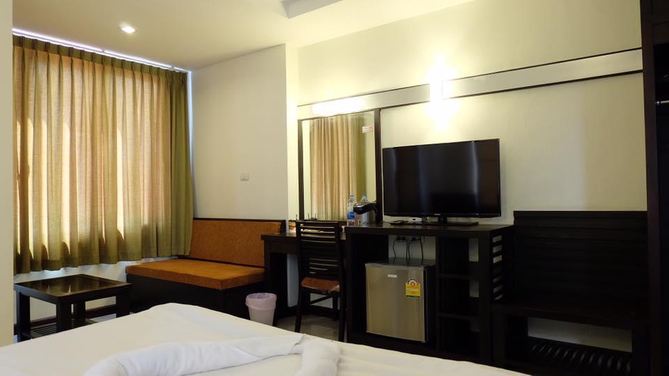 K.M. House Hotel Krabi town Buitenkant foto