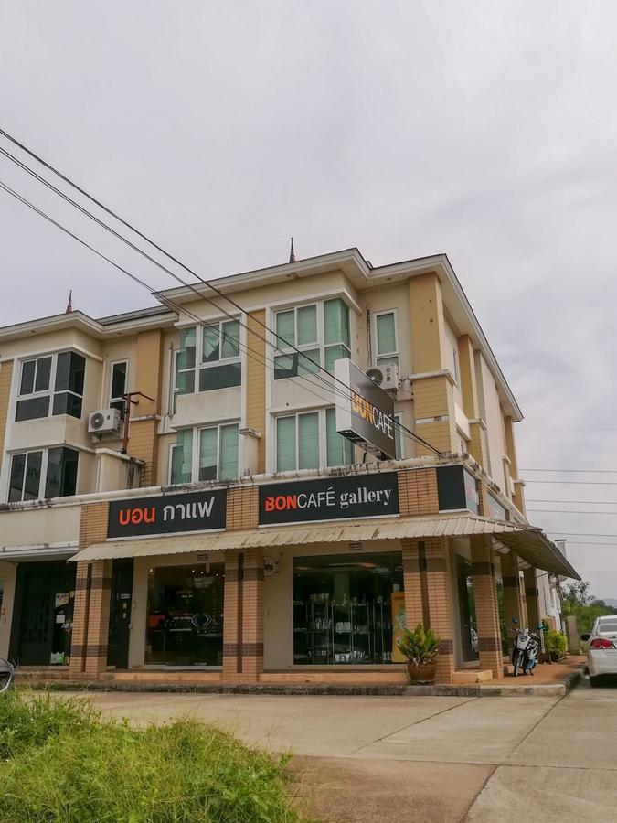 K.M. House Hotel Krabi town Buitenkant foto