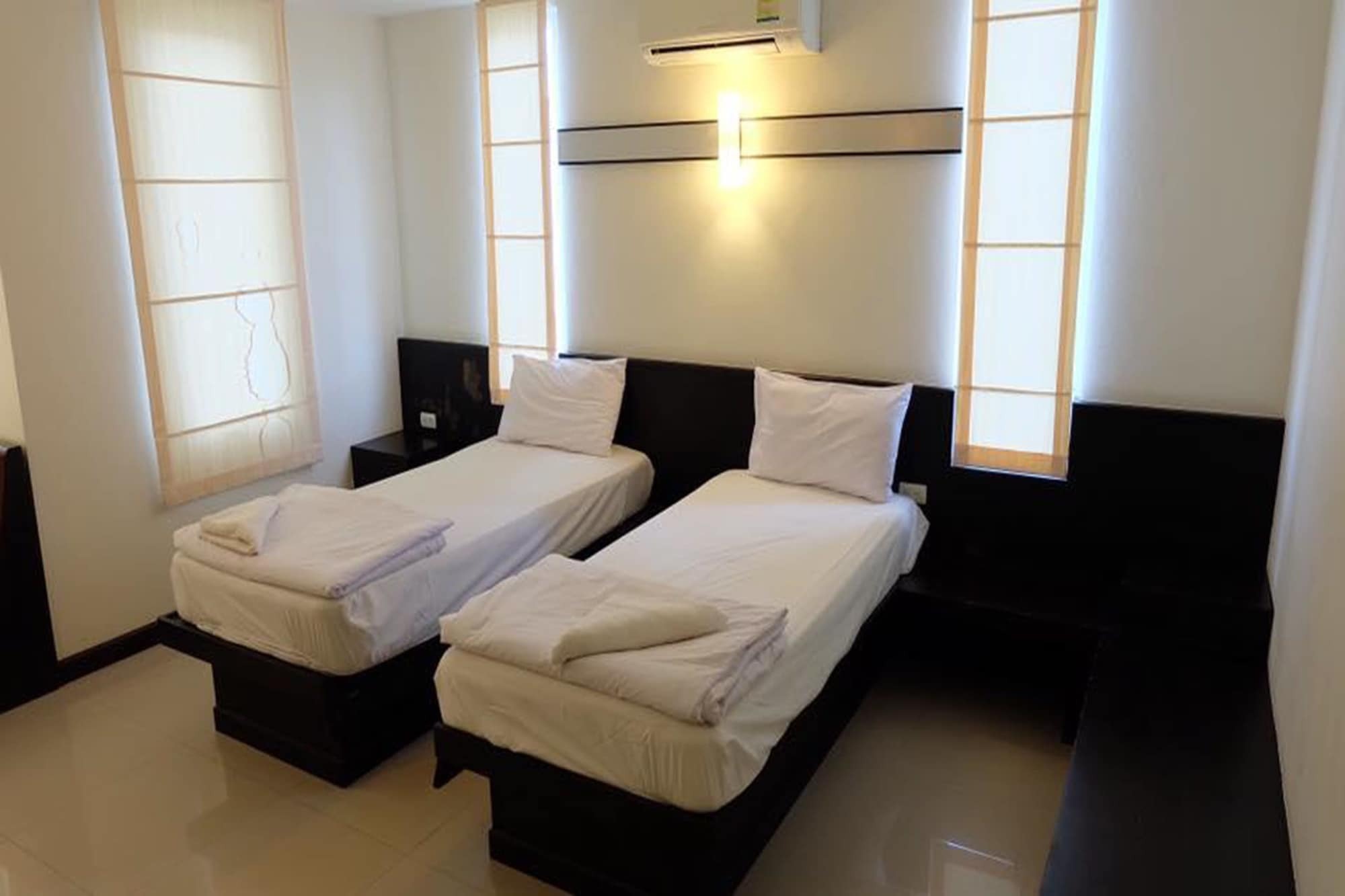 K.M. House Hotel Krabi town Buitenkant foto